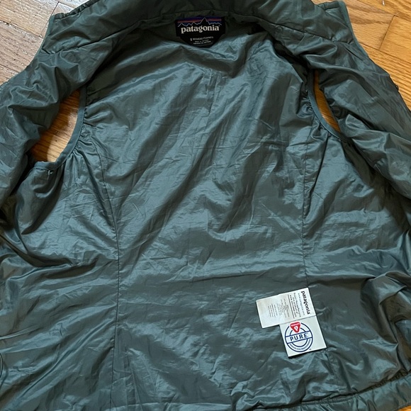 Patagonia Women's Nano Puff Vest Size Small in Green NEW - Picture 6 of 8